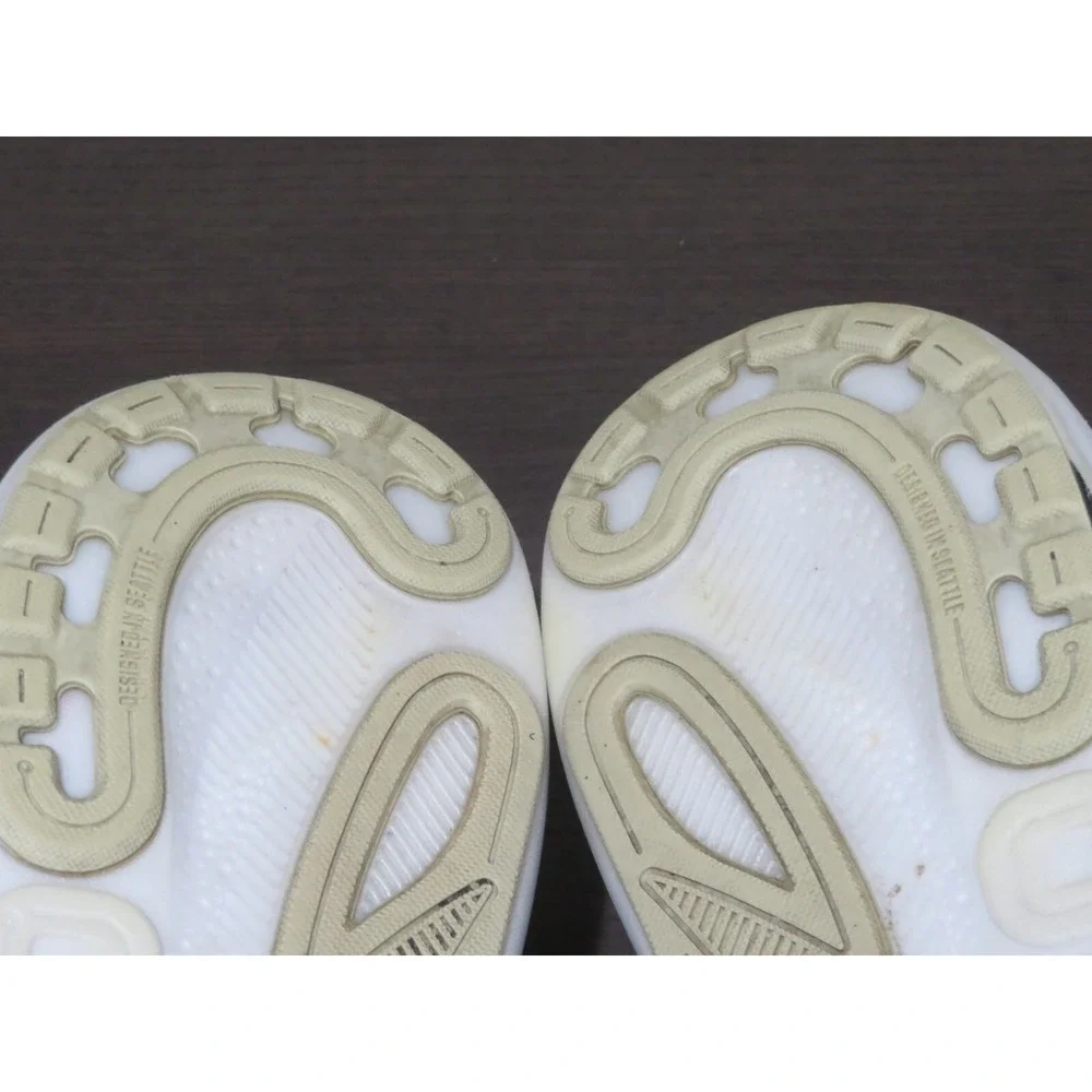Brooks Adrenaline GTS 24 Womens 9.5 Shoes Running Walking White 1204261B126